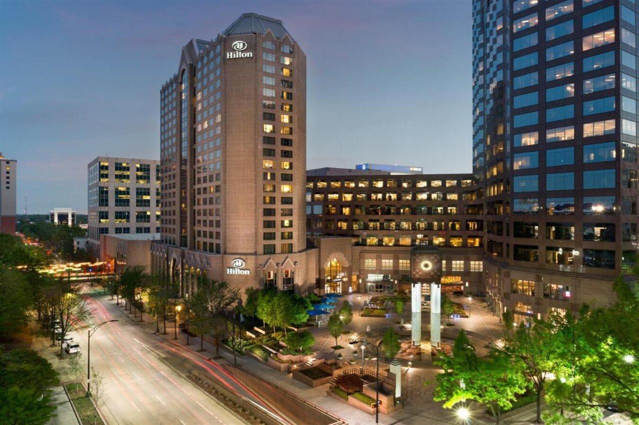 Hilton Charlotte Uptown Hotel Exterior photo